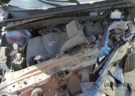 2018 Toyota Highlander Se из США, поврежденный, VIN 5TDJZRFH6JS857546